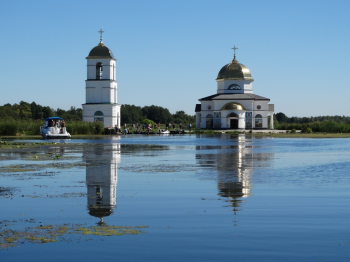 Затопленная церковь, Гусинцы